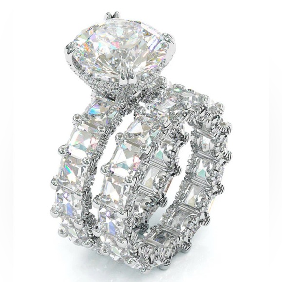 Jorrio round cut vintage, sterling silver, bridal set ring, Size 9 - Picture 4 of 6